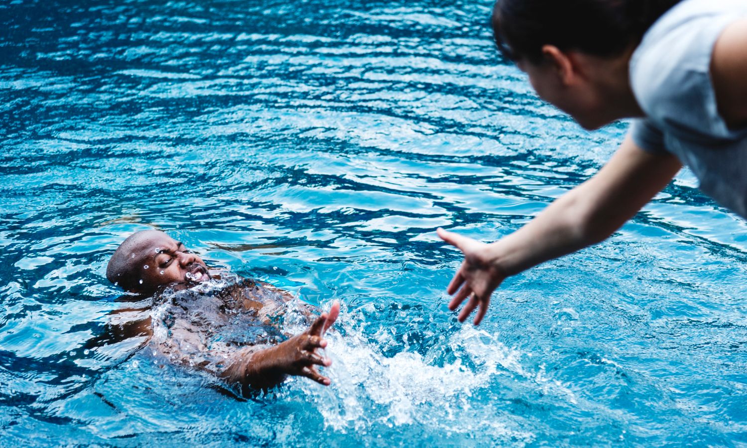 saving person at waterpark